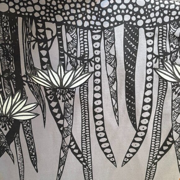 Two tone Black /Grey Applique & Print top "wearable art" by Leopard & Horse - Picture 3 of 6